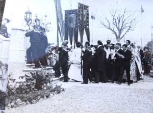 Processione per la consacrazione della chiesa ortodossa russa della Natività di Cristo il 28 ottobre / 9 novembre 1903. Firenze, Archivio della Chiesa Ortodossa Russa